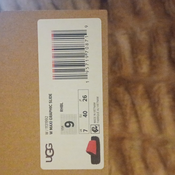 Ugg Maxi Graphic Slide - Picture 3 of 4